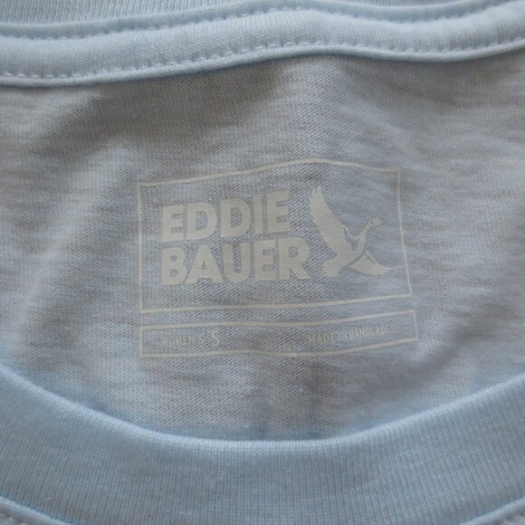 Eddie Bauer Graphic Tee with Mountain Landscape - Picture 5 of 5